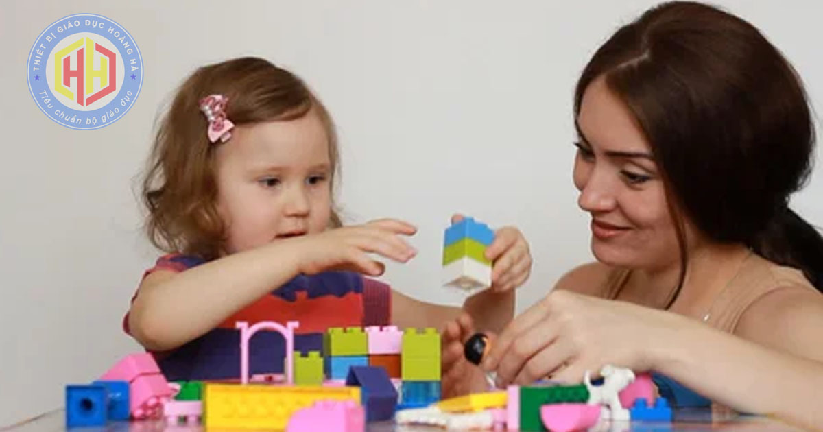 Chọn chất liệu đồ dùng đồ chơi cho trẻ mầm non để đảm bảo an toàn