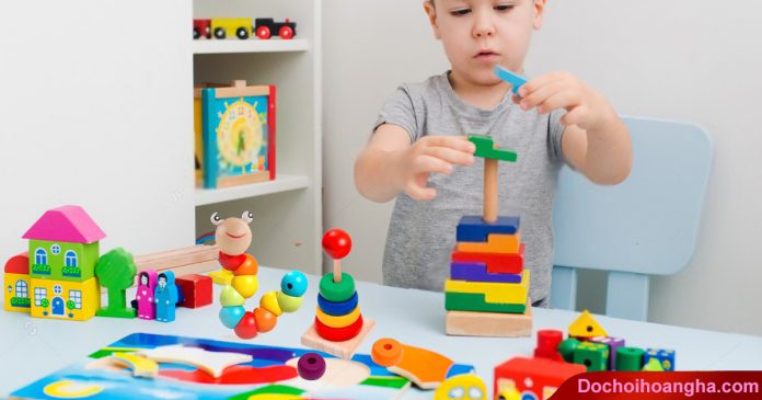 Đồ chơi bằng gỗ thông minh giúp tăng cường tư duy cho trẻ nhỏ