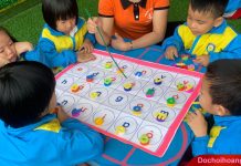 Sáng tạo đồ dùng đồ chơi giúp trẻ 5 tuổi làm quen chữ cái Sáng tạo đồ dùng đồ chơi giúp trẻ 5 tuổi làm quen chữ cái