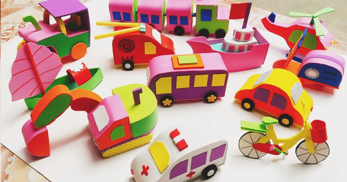 đồ chơi tự tạo chủ đề phương tiện giao thông